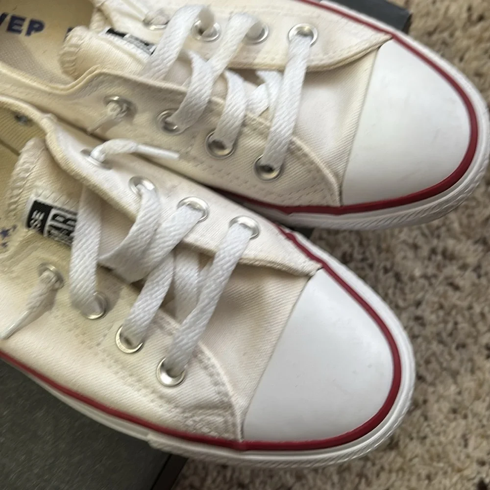 Converse Chuck Taylor All Star Low Shoes Women’s Sneakers White Canvas Size 8 - Picture 2 of 4